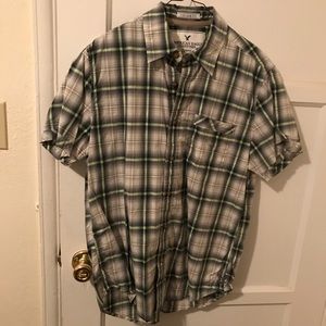 AEO Men's Black/Green Plaid Button Down Shirt Sz M